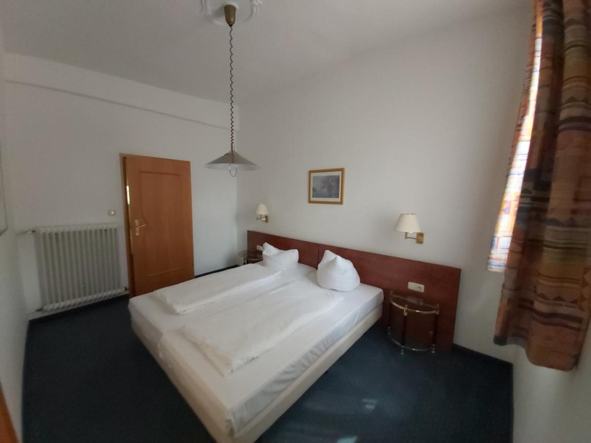 Schwarze Adler Hotel Streitberg Ngoại thất bức ảnh