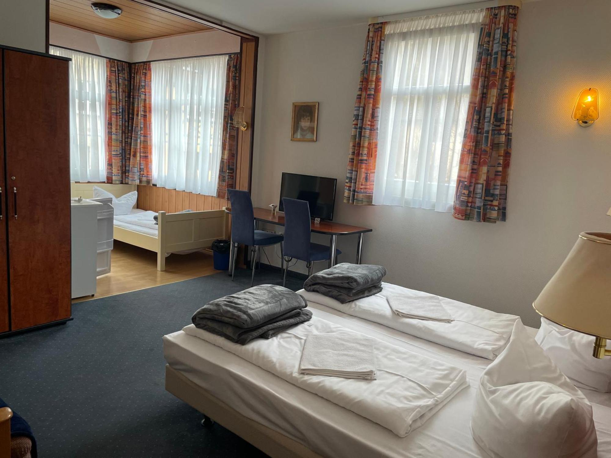 Schwarze Adler Hotel Streitberg Ngoại thất bức ảnh